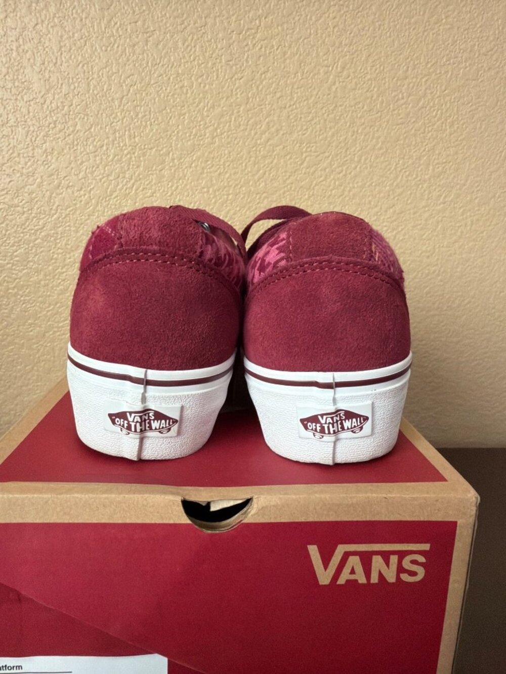 Vans Old Skool Ward Platform Plaid Sneakers Burgundy Size 8 Pre-owned w/Box - Picture 7 of 10